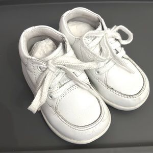 White Stride Rite Parker II Baby Shoes